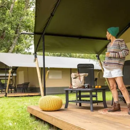 Camping 3 étoiles - Piscine - Ccaffdc Saintes