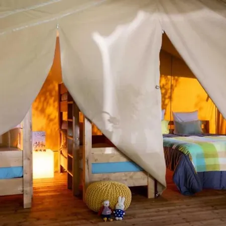 Camping 3 étoiles - Piscine - Ccaffdc Saintes