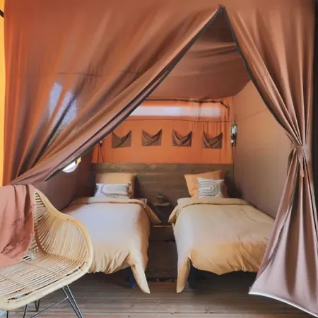 3 étoiles - Piscine - Ccaffdc * Saintes