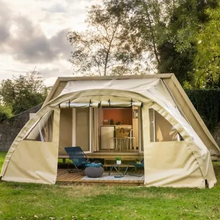 Camping 3 étoiles - Piscine - Ccaffdc *